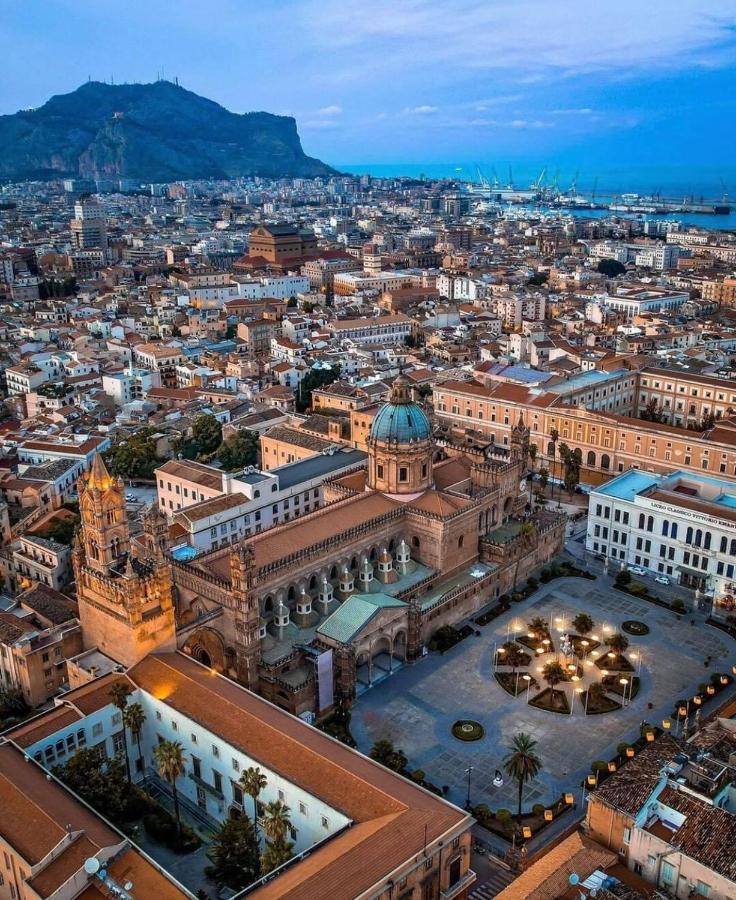 Ferienwohnung Antico Vicolo Della Cattedrale Palermo Exterior foto